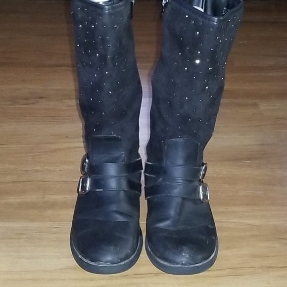 Boots - Picture 2 of 2